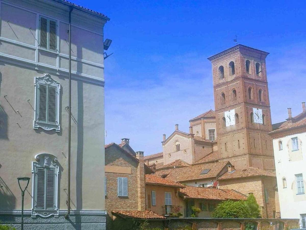 Appartamento Nel Cuore Di Asti Exteriör bild